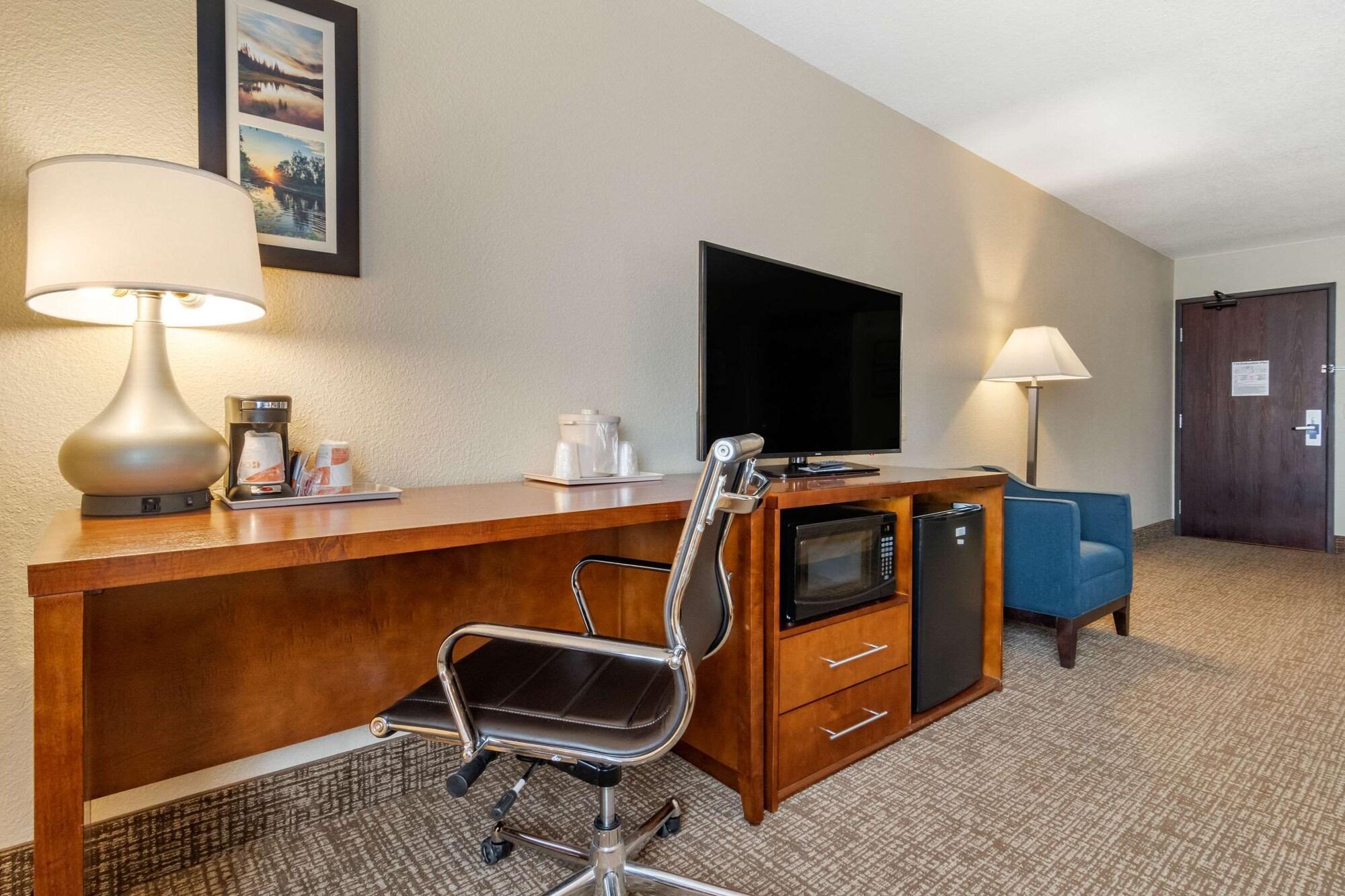 Comfort Inn & Suites South Hill I-85 Esterno foto