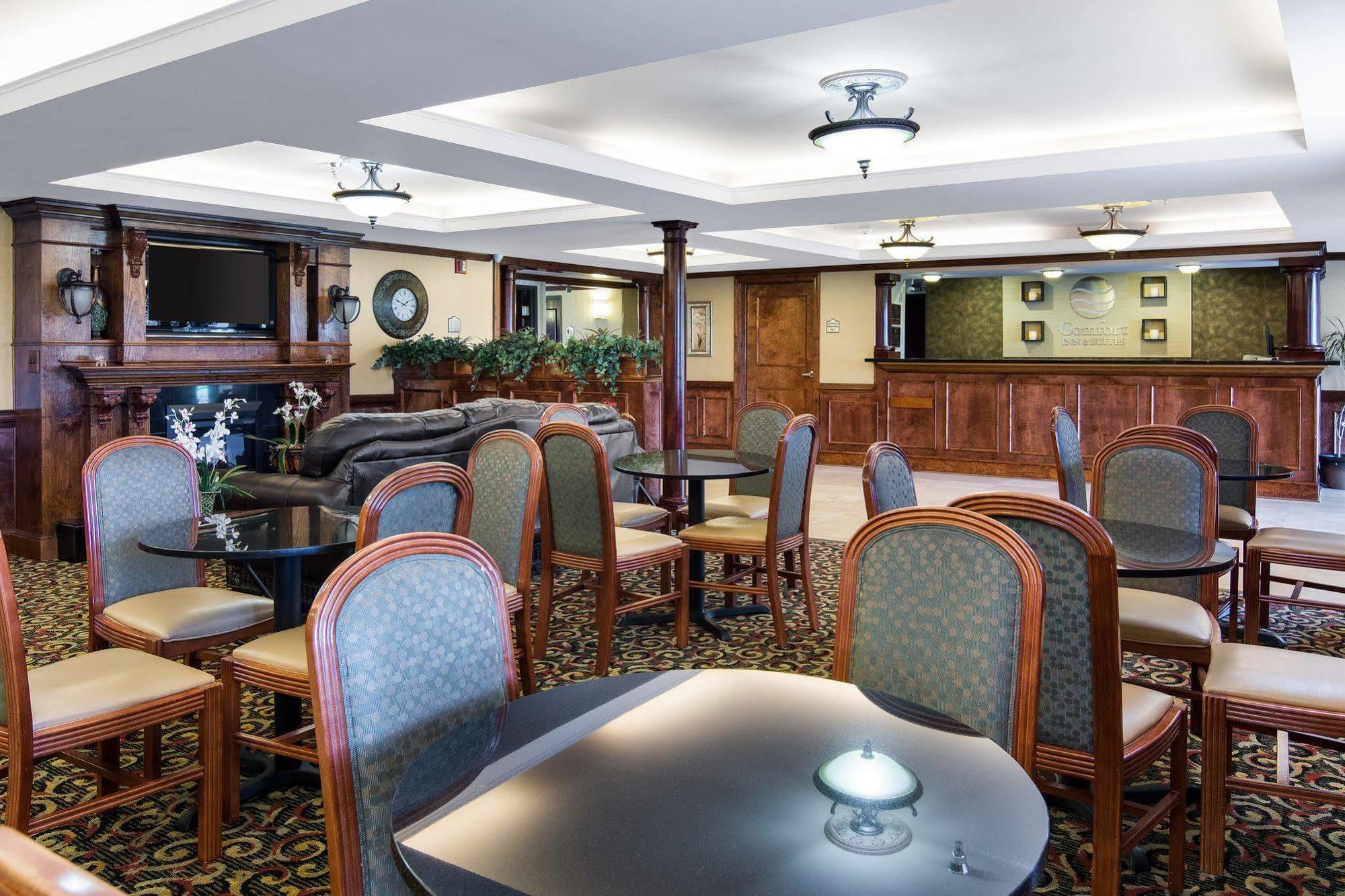 Comfort Inn & Suites South Hill I-85 Esterno foto