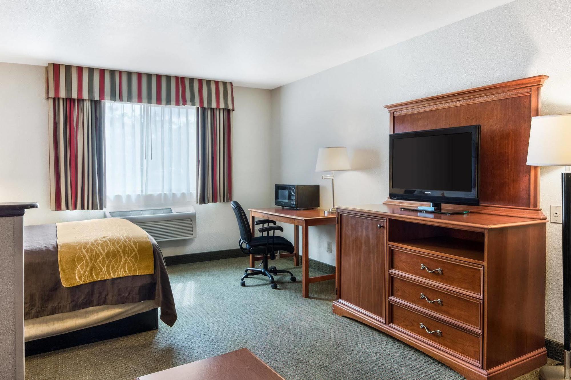 Comfort Inn & Suites South Hill I-85 Esterno foto