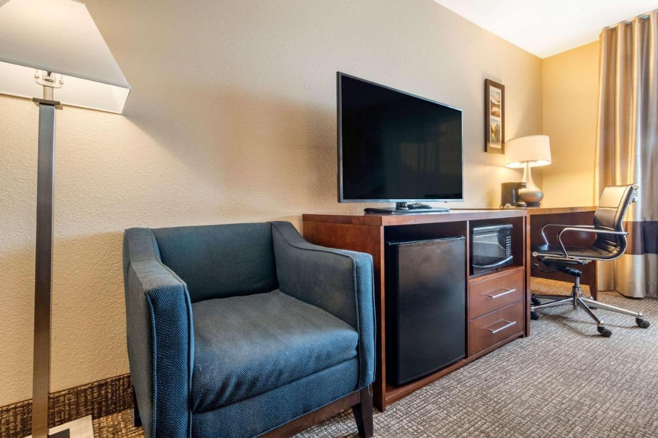 Comfort Inn & Suites South Hill I-85 Esterno foto